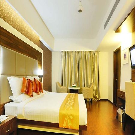 Hotel Moonlit Regency Thodupuzha Exterior photo